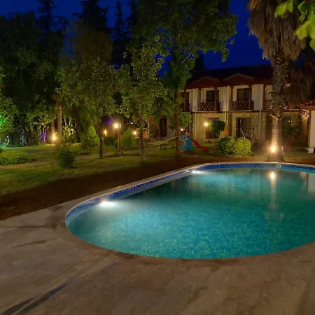 Dervi̇shan Health Club ゲストハウス ダルヤン