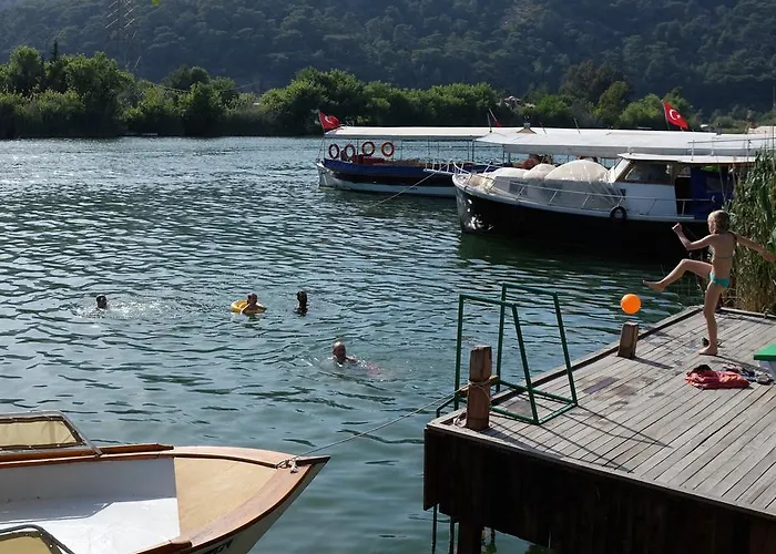 Pensiune Dervi̇shan Health Club